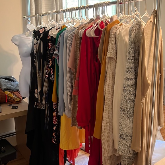 Autumn Cleaning Sale!!! All Items must go!! Bundle for deals - PM ur Best Offer! - Picture 1 of 7